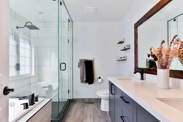 Fresh bathroom after tenancy clean